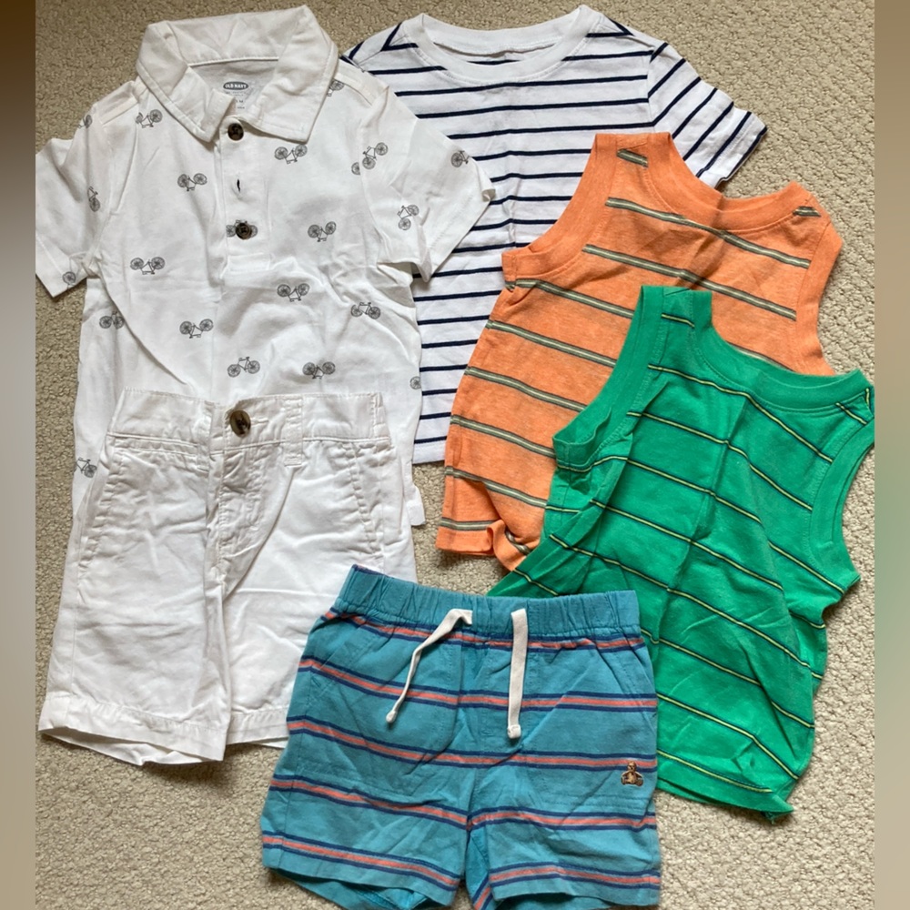 Old Navy 6 piece bundle 12-18 mo polo, tshirt, 2 sleeveless tshirts, 2 shorts